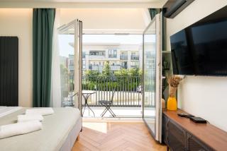 Modern Flow Apartment by Bookinghost - Warsaw - 5