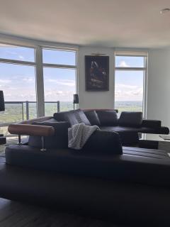 Silver Spring Penthouse 2BR with Rooftop pool and Metro Access - Silver Spring - 0