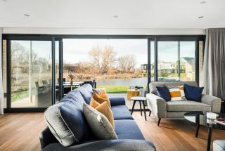 Minety Lake 72 ML72 Lower Mill Estate Cotswolds - Somerford Keynes - 7
