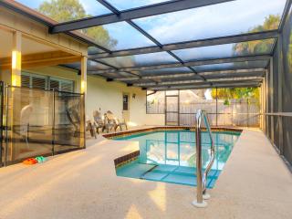 Comfortable home, heated salt-cell pool, 10 min to beach - Sarasota - 0