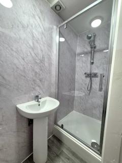 Executive Studio - Modern Comfort in Derby - Derby - 8