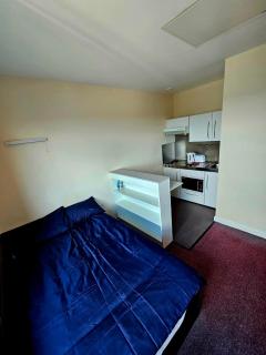 Student Only Premium Studio at St George's Tower - Leicester - 3