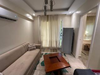 Family Apt, Pool and 2BR with 3 Beds - El Alamein - 2