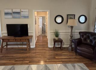 Charming 3BR Getaway w Garage - Evans - 6