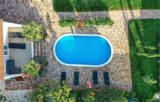 3 Bedroom Cozy Home In Gustirna - Gustirna - 3