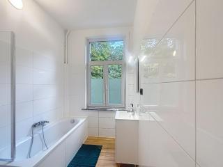 Leopold Brussels 6 - 8
