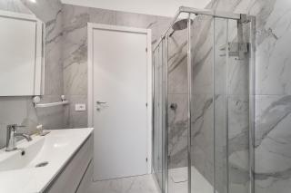 Lambrate Suite - 200 meters from the Station - 6
