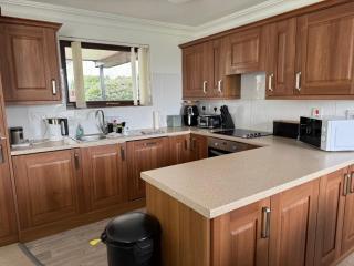 Ground Floor Beachside Apartment - Deganwy - 1