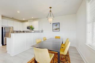 Ocean Breeze - Galveston - 7