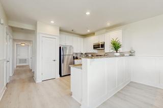 Ocean Breeze - Galveston - 5