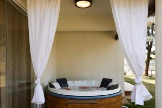 Royal County Villa by StayJadeJacuzziGarden - Attibele - 8