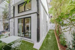 Maison Alcôme - Elegant Artist's Residence with Private Garden - 0