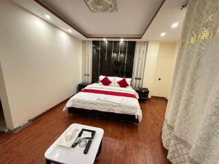 Decent Luxury Hotel Hunza - 1