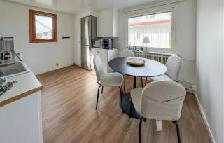 2 Bedroom Nice Home In Kungshamn - Kungshamn - 6