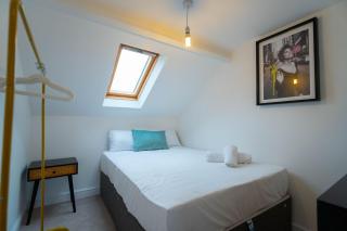 Flat Sixteen - Redcar - 2
