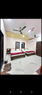 Hotel Krishna Raj - Ujjain - 2