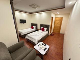 Decent Luxury Hotel Hunza - Alīābād - 1