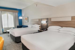 Holiday Inn Express Hotel & Suites Pittsburgh-South Side by IHG - 7