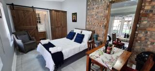 Firehouse guest suite - Wellington - 8