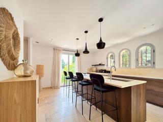 Villa Providence - Piscine - Jardin - 6 chambres - 12 personnes - Le Cannet - 8