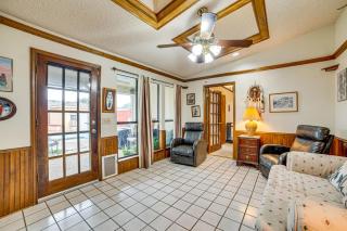 Pet-Friendly Home with Pool - 8 Mi to Central Plano! - Allen - 5