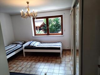 ROOM in apartment LOT SPACE & option COOKING & BREAKFAST self service & terrace - 9 km from A8 highway & superfast self checkin - Bruckmühl - 7
