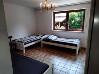 ROOM in apartment LOT SPACE & option COOKING & BREAKFAST self service & terrace - 9 km from A8 highway & superfast self checkin - Bruckmühl - 3