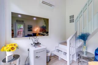 River Access and Private Deck Mountain View Retreat - - 5