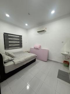 Happy Guest House Taman Cowin Nibong Tebal 开心民宿Taman Cowin高渊区 - 8