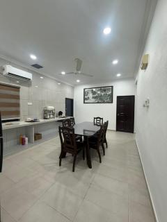 Happy Guest House Taman Cowin Nibong Tebal 开心民宿Taman Cowin高渊区 - 6