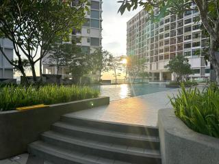 Spacious Duplex, Netflix and Various Facilities Pool KL view at i-City Shah Alam - Shah Alam - 3
