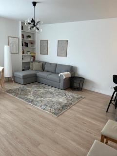 Dickensa Apartment, Ochota - Warschau - 0