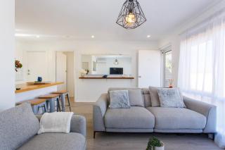 North Beach Nest - Walking Distance to North Beach - 8