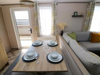 No 13 Broadfield Farm Holiday Park - 4