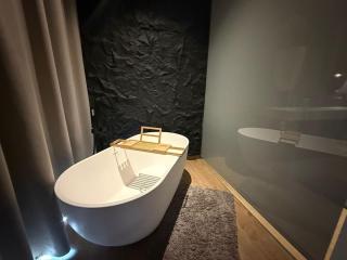 Villa with a private pool and spa - Estepona - 3