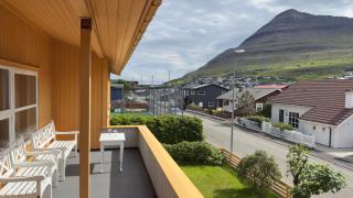 VILLA ORANGE - Spacious piano home in Klaksvik - 9