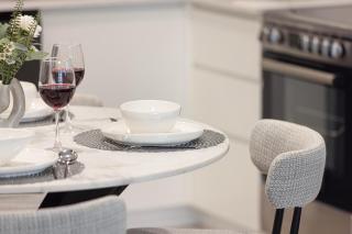 Fancy apartment with Iconic Landmark View - 4