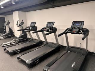 Deer District Studio Apt JC2 - One Block from Fiserv and Baird - Milwaukee - 1