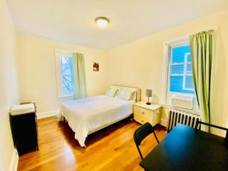 Tropical Oasis Apartment 9 Min from Airport - Irvington - 8