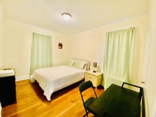 Tropical Oasis Apartment 9 Min from Airport - Irvington - 6