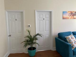 Tropical Oasis Apartment 9 Min from Airport - Irvington - 4
