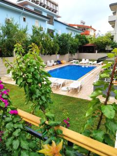 Perfectly Located Holiday Stay in Side Walking Distance to the Beach - Side - 2