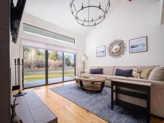 RMR: Cinquefoil 1615 Condo in The AspensWilsonWY - 0