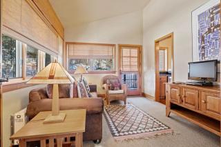 RMR: The Village House in Teton Village - 2