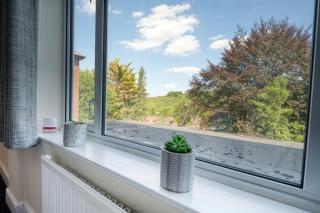Pierocks Grove Entire house, Free Parking and WI-FI in High Wycombe - High Wycombe - 4