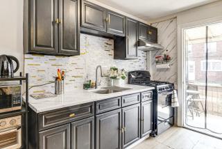 5 Mi to Center City Townhome in Elmwood Park - 9