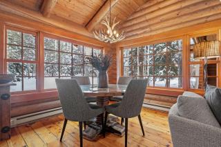 RMR: Teton View Cabin Home in WilsonWY - Wilson - 8