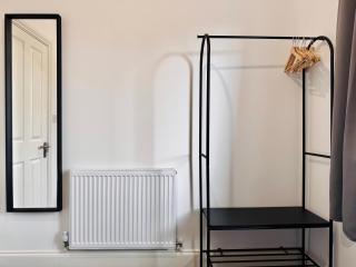 Convenient Private Single Room 30 Min to Central - Moffat - 4