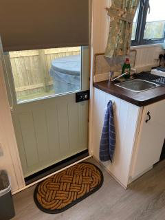 Crabmill glamping bewdley - 1