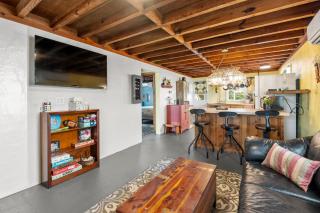 The Pink House - 5